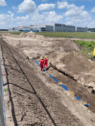 Realizacja robót polegających na wykonaniu sieci tłocznej wód deszczowych w Stalowej Woli w ramach Inwestycji pn. „SK Nexilis Poland Projekt budowy rurociągów odprowadzających wodę deszczową